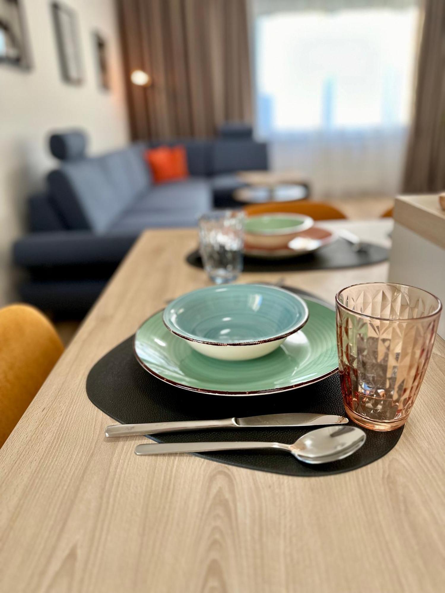 Trendy Apartment Тренчин Экстерьер фото